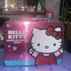 Hello kitty lunch tin